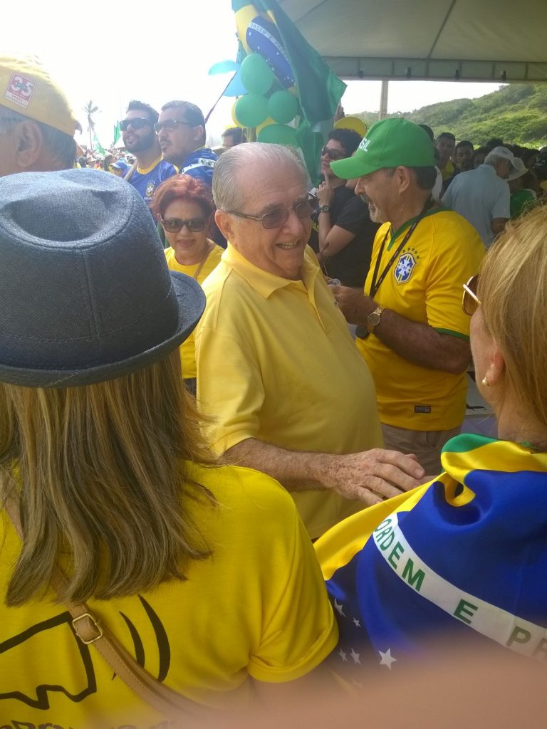 Militância tucana: antes de ser internado no hospital Sírio-Libanês, em São Paulo, Castelo deu sua grande contribuição ao Brasil, fortalecendo as campanhas pelo IMPEACHMENT da presidenta Dilma. Valeu, Castelo